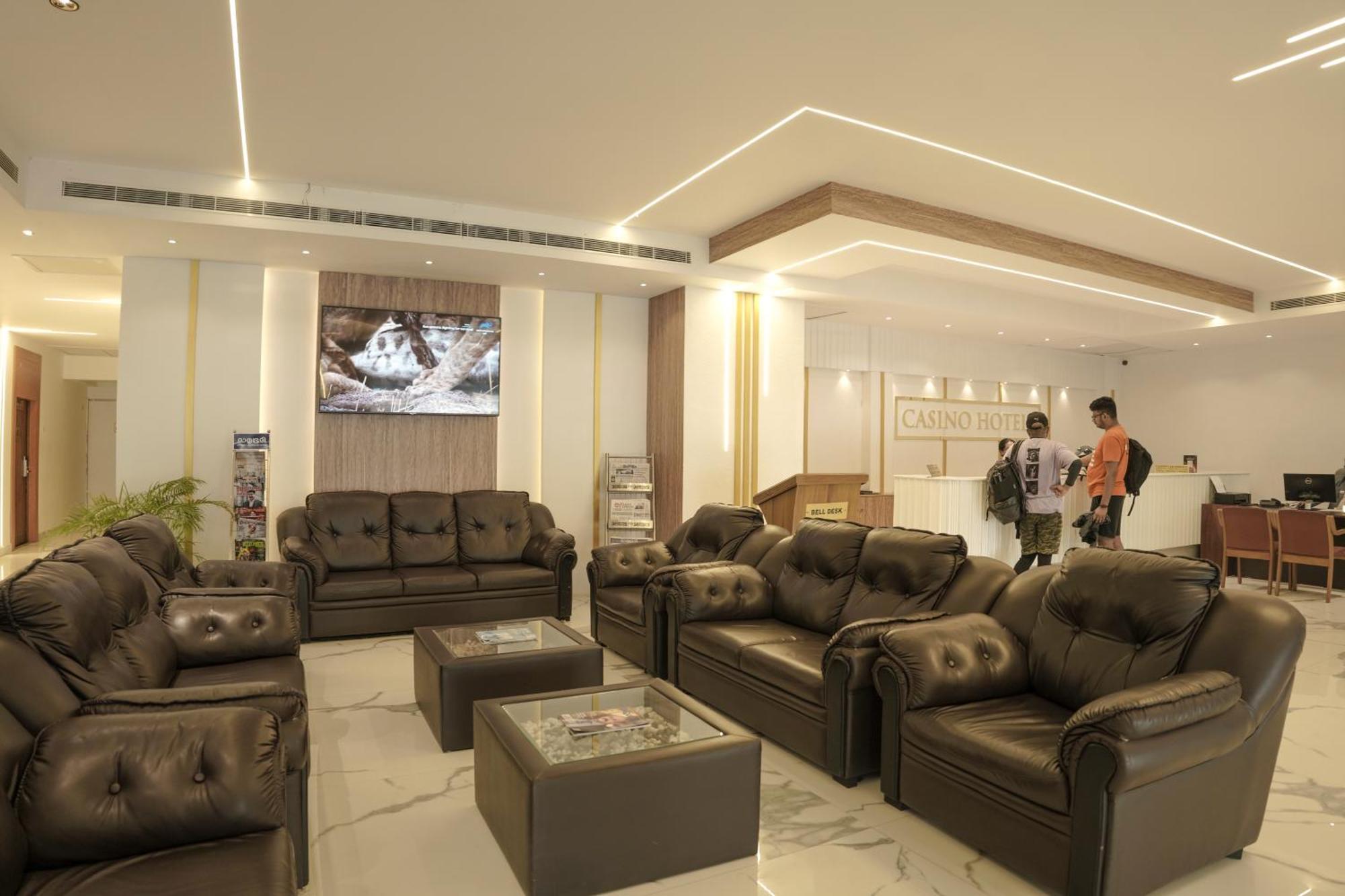 Casino Hotels Ltd Thrissur Exterior foto