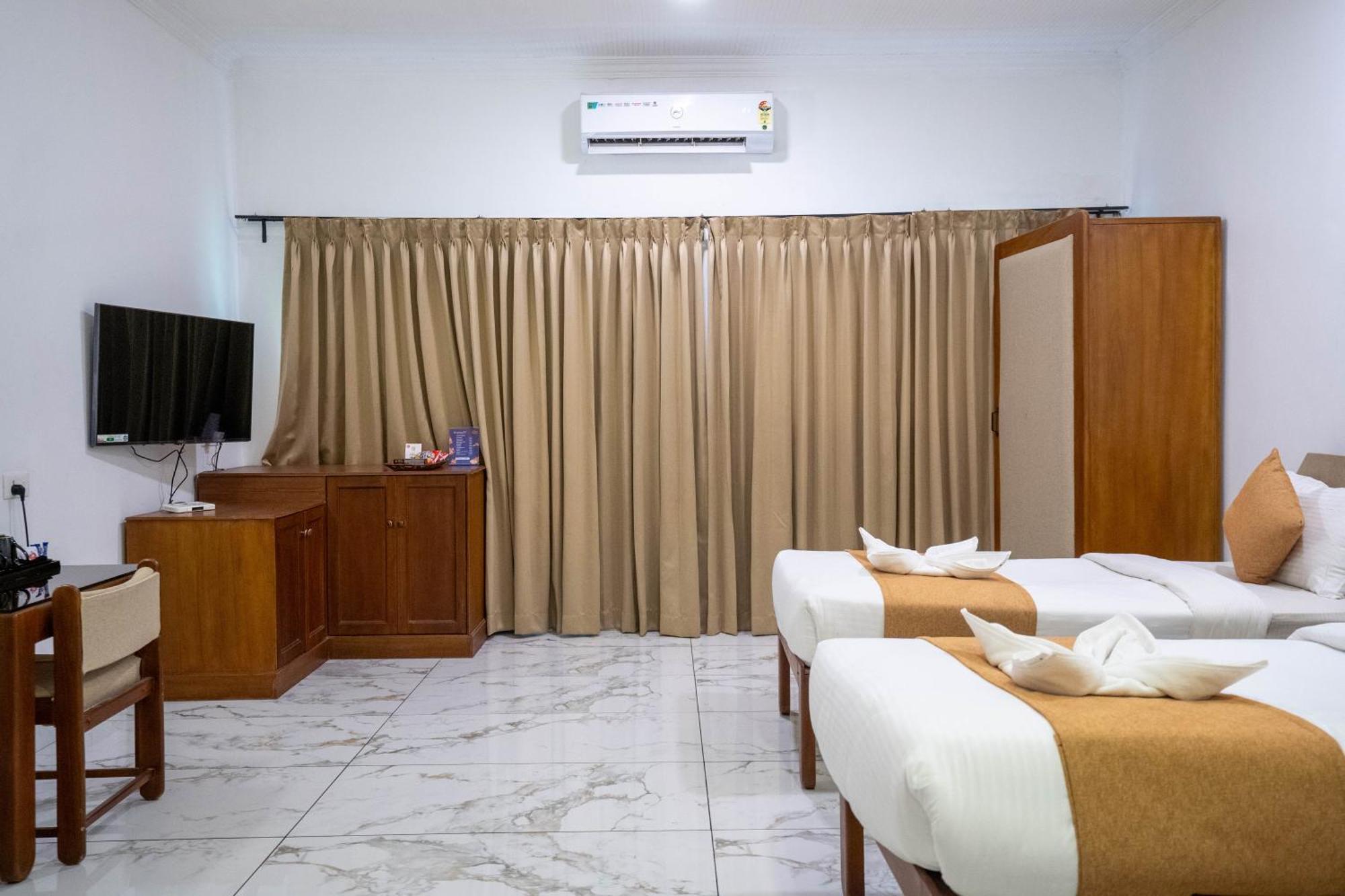 Casino Hotels Ltd Thrissur Exterior foto