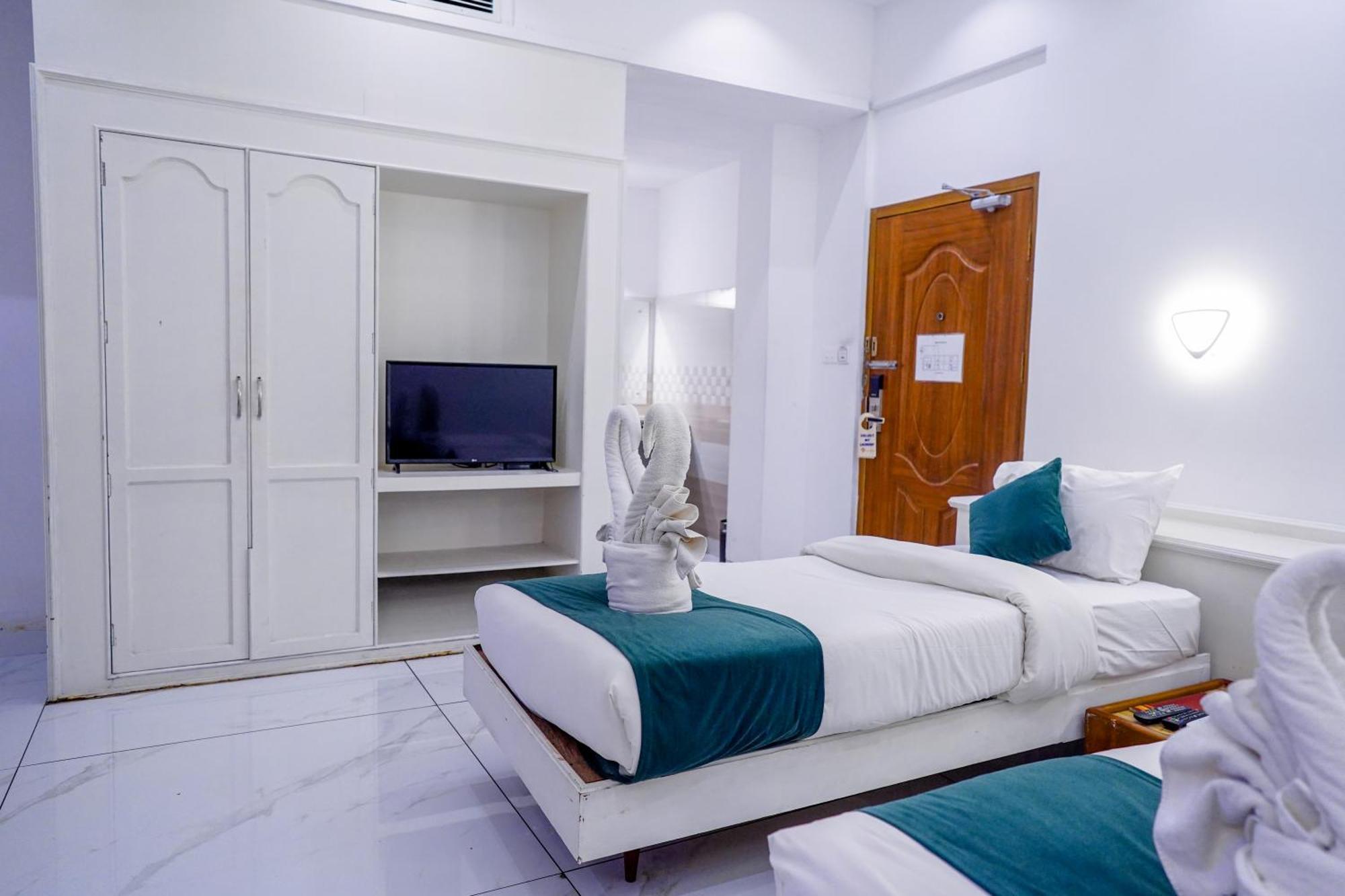 Casino Hotels Ltd Thrissur Exterior foto