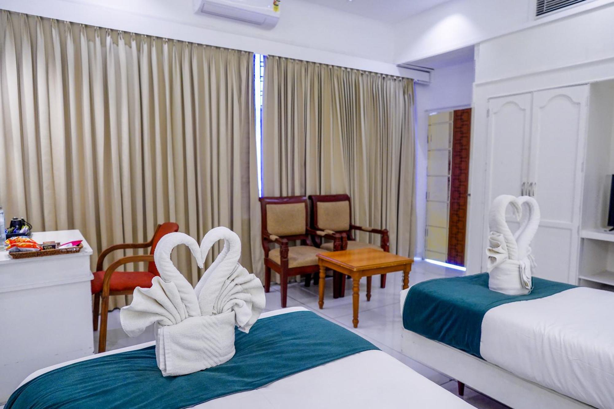 Casino Hotels Ltd Thrissur Exterior foto