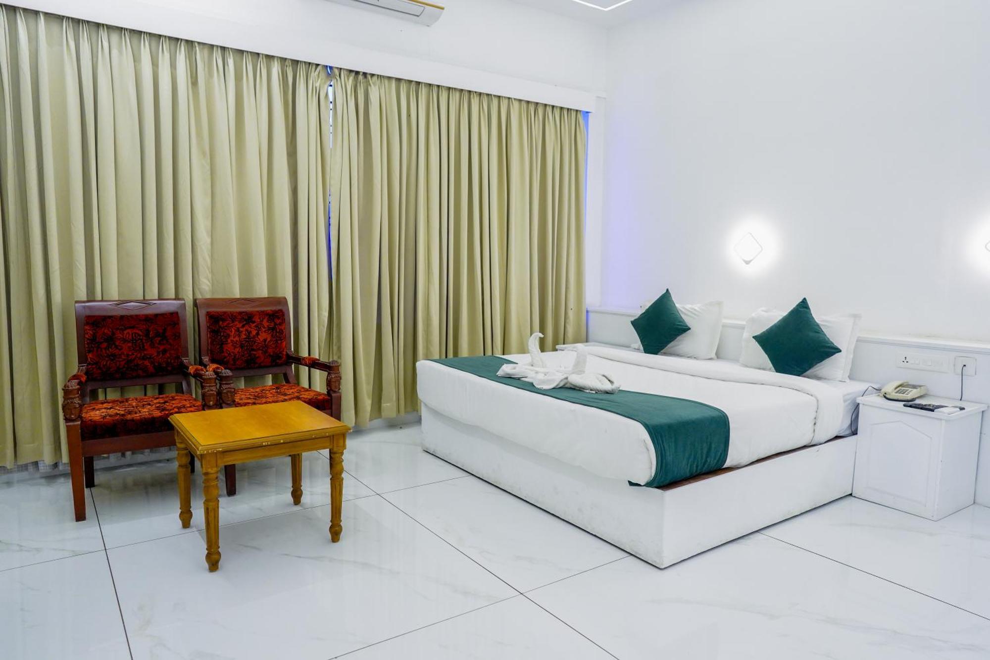 Casino Hotels Ltd Thrissur Exterior foto