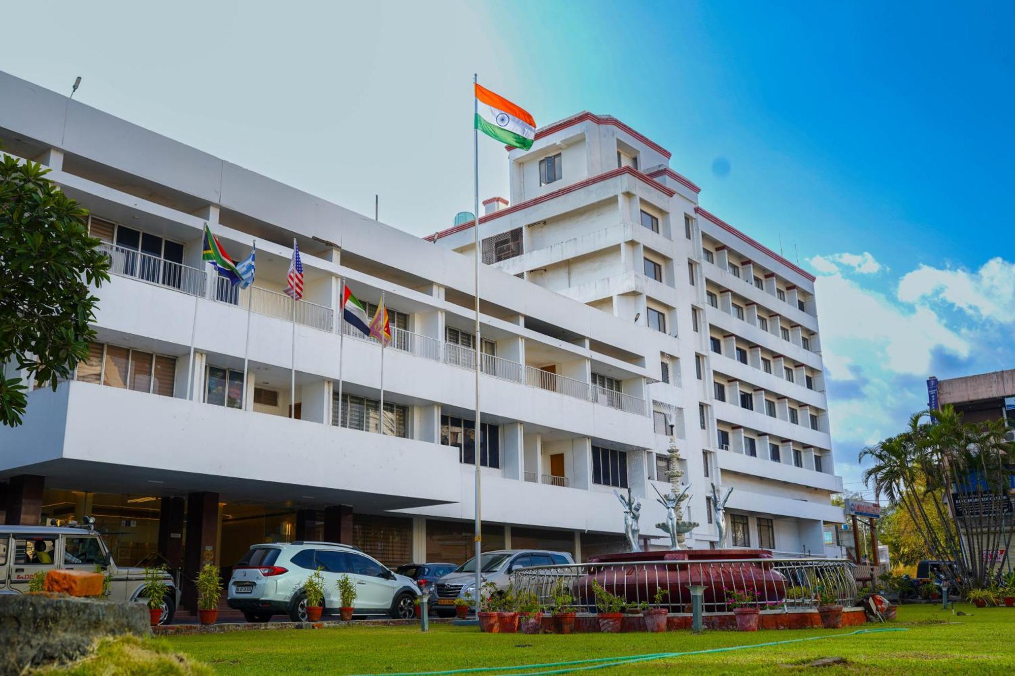 Casino Hotels Ltd Thrissur Exterior foto